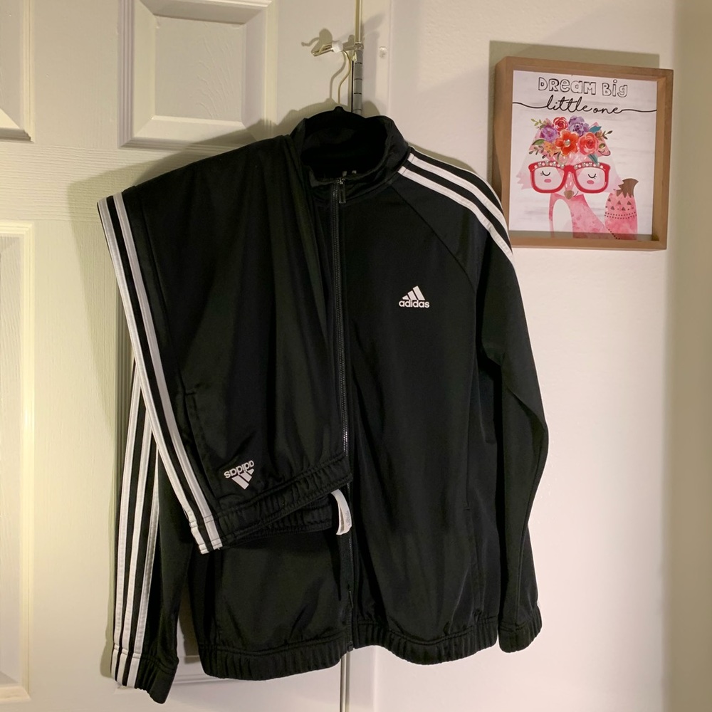 NWOT ADIDAS Black Tracksuit 🔥🔥🔥
